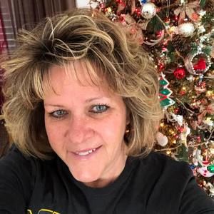 Meet your Posher, Debbie